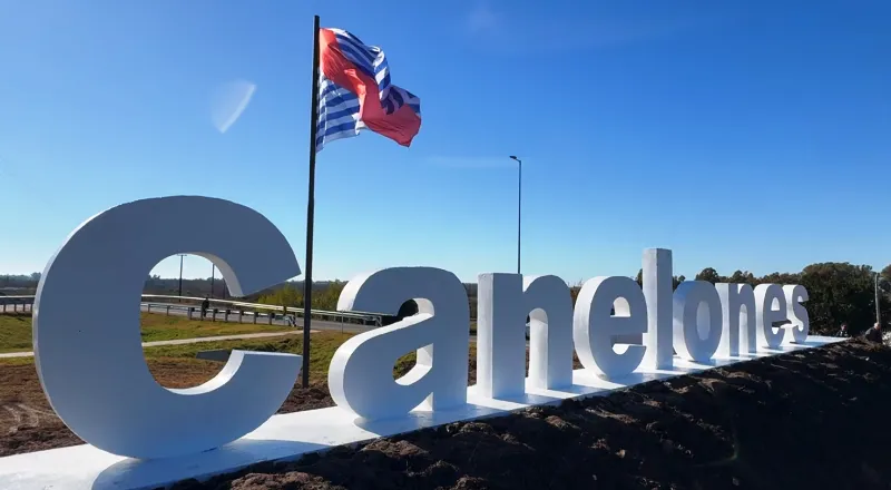 Canelones tiene sus letras corpóreas en el acceso sur de la ciudad