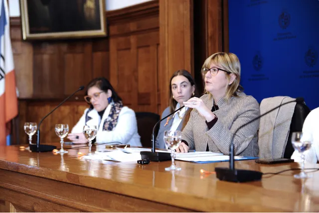 Salud elabora estrategia de prevención del suicidio
