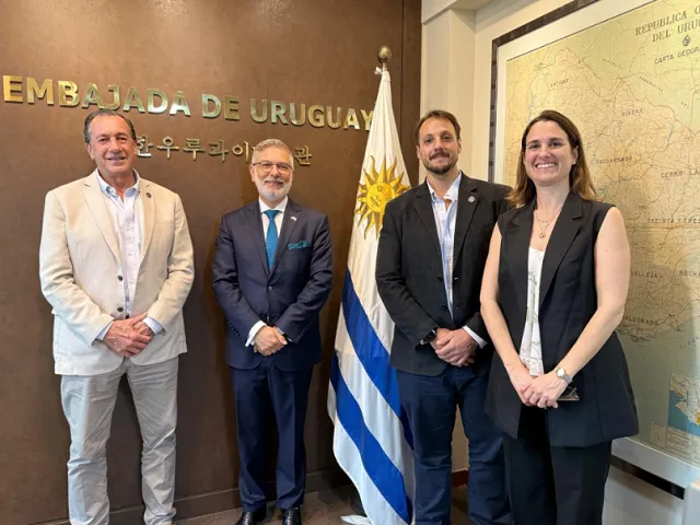 Delegación uruguaya visitó Corea en el marco del MoU para cooperación en biotecnología agropecuaria