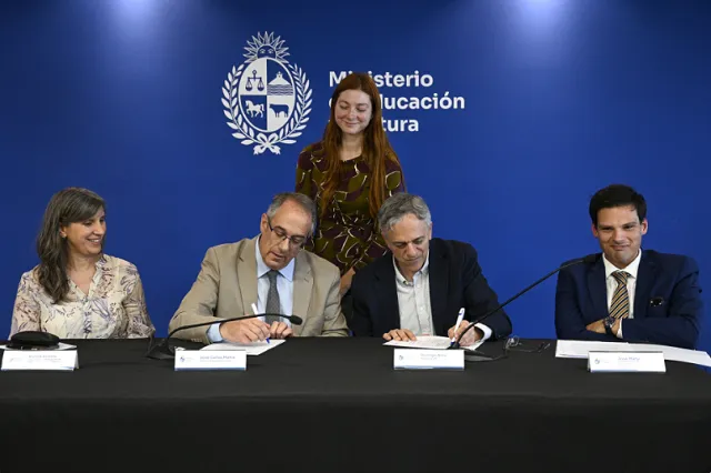 Convenio entre MEC y OPP permitirá fortalecer la descentralización territorial a través del proyecto Espacio MEC Móvil