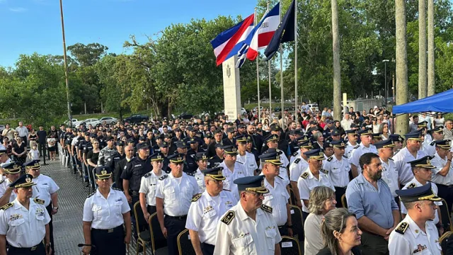 La Jefatura de Policía de Montevideo conmemoró el 196º aniversario de la Policía Nacional y reconoció al personal