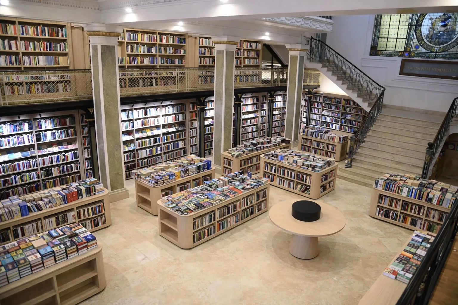 La primera sucursal latinoamericana del Grupo Feltrinelli abrió en Montevideo