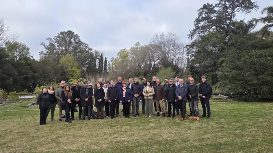 Delegación alemana visitó el Centro de Germoplasma para impulsar la bioeconomía forestal entre Uruguay y Alemania