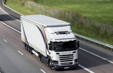 Control satelital obligatorio para empresas con más de 20 camiones