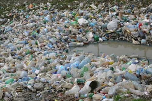 Eliminar las bolsas de plástico pero sin «demonizar» el material, desafío del reciclaje